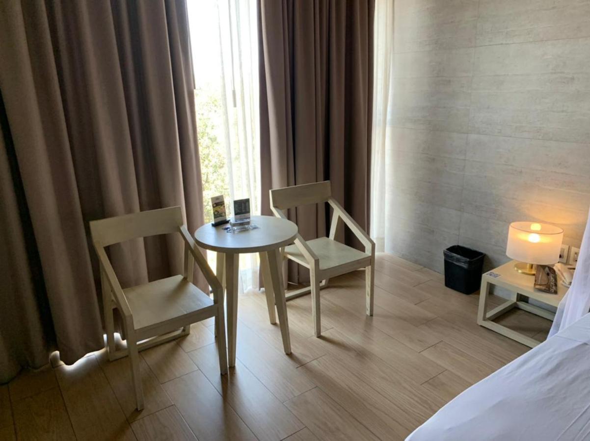 Motel Okura Villas Y Suites กัวดาลาฮารา ภายนอก รูปภาพ